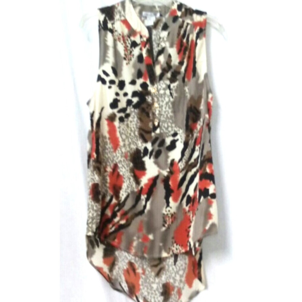 Teenbell Tank Top, Size Medium.